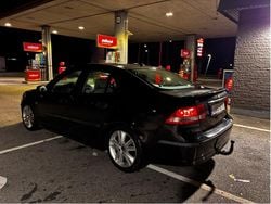 Svart Begagnad 2004 Saab 9-3 Vector Sedan | 14 500 kr (Marknadspris)