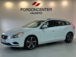 Vit Begagnad 2013 Volvo V60 R-Design Kombi | 134 700 kr (Marknadspris)