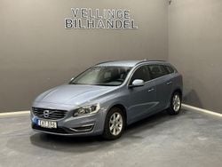 Ljusblå Begagnad 2018 Volvo V60 Momentum Kombi | 169 900 kr