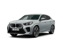 Grå Begagnad 2025 BMW iX2 M Sport SUV | 534 500 kr