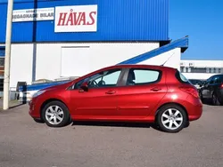 Röd Begagnad 2011 Peugeot 308 Halvkombi | 52 500 kr (Marknadspris)