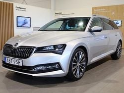 Silver Begagnad 2021 Skoda Superb LAURIN & KLEMENT Kombi | 309 900 kr (Marknadspris)