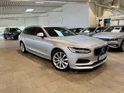 Silver Begagnad 2019 Volvo V90 Momentum Kombi | 219 800 kr (Marknadspris)