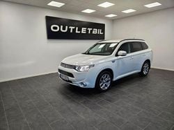 Vit Begagnad 2014 Mitsubishi Outlander SUV | 129 900 kr (Superpris)