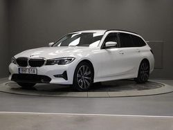 Vit Begagnad 2019 BMW 320 Sport Line Kombi | 279 000 kr (Dyr)