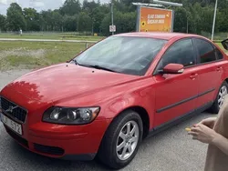 Röd Begagnad 2006 Volvo S40 Sedan | 35 000 kr (Lite dyr)
