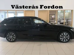 Svart Begagnad 2020 BMW 320 Sport Line Kombi | 325 900 kr (Marknadspris)