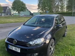 Svart Begagnad 2010 VW Golf VI Halvkombi | 45 000 kr (Bra pris)