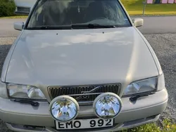 Silver Begagnad 2000 Volvo V70 Kombi | 3 000 kr (Superpris)