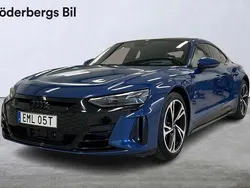 Blå Begagnad 2021 Audi e-tron GT quattro Design Sedan | 525 000 kr (Marknadspris)