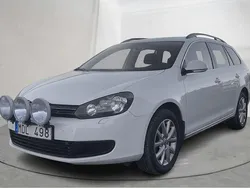 Vit Begagnad 2012 VW Golf VII Sedan | 100 000 kr (Marknadspris)