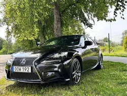 Svart Begagnad 2014 Lexus IS300h Sport Line Sedan | 220 000 kr (Marknadspris)