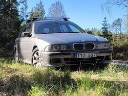 Grå Begagnad 2003 BMW 525 M Sport Kombi | 30 000 kr (Superpris)