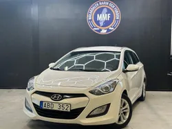 Vit Begagnad 2014 Hyundai i30 Kombi | 69 800 kr (Marknadspris)