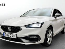 Vit (candy white) Begagnad 2021 Seat Leon FR Halvkombi | 234 900 kr (Marknadspris)