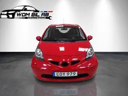 Röd Begagnad 2011 Toyota Aygo Halvkombi | 64 999 kr (Marknadspris)
