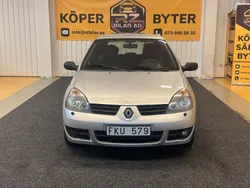 Ljusgrå Begagnad 2007 Renault Clio R.S. Halvkombi | 14 900 kr (Marknadspris)