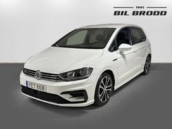 Vit Begagnad 2016 VW Golf VII R-line Halvkombi | 159 800 kr (Marknadspris)