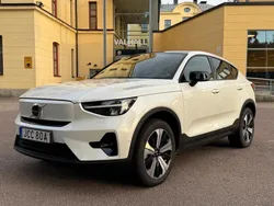 Vit Begagnad 2023 Volvo C40 Ultimate SUV | 349 000 kr