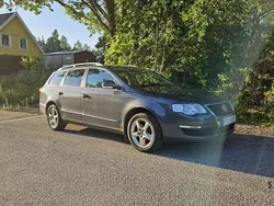 Grå Begagnad 2010 VW Passat Sportline Kombi | 10 000 kr (Superpris)