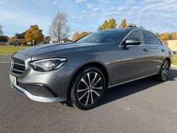 Grå Begagnad 2022 Mercedes E300 Avantgarde Sedan | 415 000 kr (Marknadspris)