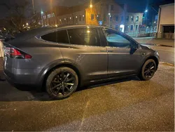 Grå Begagnad 2017 Tesla Model X SUV | 310 000 kr (Superpris)