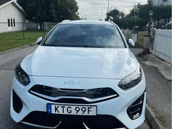 Vit Begagnad 2022 Kia Ceed Sportswagon Advance Kombi | 249 000 kr (Marknadspris)