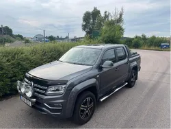 Grå Begagnad 2018 VW Amarok Pickup | 215 000 kr (Bra pris)