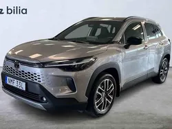 Grå Ny 2025 Toyota Corolla Cross SUV | 432 900 kr