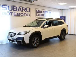 Vit Begagnad 2021 Subaru Outback SUV | 309 900 kr (Marknadspris)