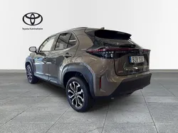Grön Ny 2025 Toyota Yaris Cross SUV | 334 900 kr (Marknadspris)
