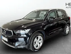 Svart Begagnad 2018 Volvo XC40 Momentum SUV | 279 900 kr (Marknadspris)