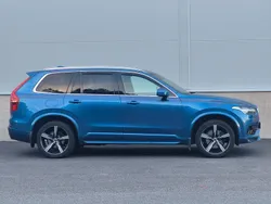 Blå Begagnad 2016 Volvo XC90 R-Design SUV | 289 000 kr (Marknadspris)