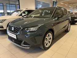 Blå (fiord blue midnight black) Ny 2025 Seat Arona FR SUV | 323 200 kr