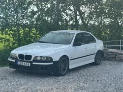 Vit Begagnad 2000 BMW 523 M Sport Sedan | 10 000 kr