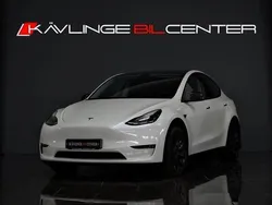 Begagnad 2023 Tesla Model Y Performance SUV | 499 900 kr
