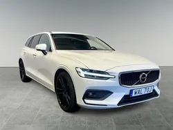 Vit Begagnad 2020 Volvo V60 Momentum Kombi | 249 900 kr (Marknadspris)