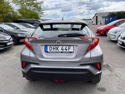 Grå Begagnad 2019 Toyota C-HR Active SUV | 170 000 kr (Marknadspris)