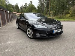 Svart Begagnad 2015 Tesla Model S Halvkombi | 160 000 kr (Dyr)