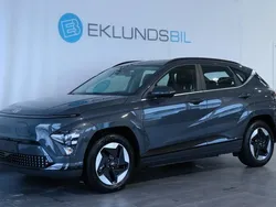Svart Begagnad 2023 Hyundai Kona Essential SUV | 464 900 kr