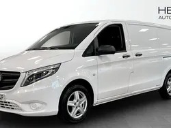 Vit (white) Begagnad 2021 Mercedes Vito Minibuss | 274 000 kr (Superpris)