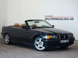 Svart Begagnad 1998 BMW 318 Cabriolet Cab | 119 900 kr