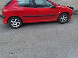 Röd Begagnad 2004 Peugeot 206 Halvkombi | 13 000 kr (Bra pris)