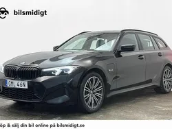 Svart Begagnad 2022 BMW 330e M Sport Kombi | 449 900 kr