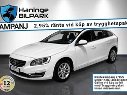 Vit Begagnad 2015 Volvo V60 Momentum Kombi | 149 900 kr (Marknadspris)