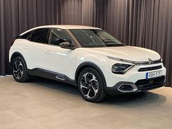Vit Begagnad 2023 Citroën C4 Shine Halvkombi | 219 500 kr (Marknadspris)