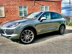 Grå Begagnad 2013 Porsche Cayenne SUV | 149 000 kr (Superpris)