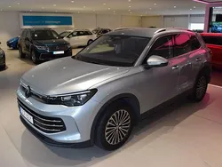 Silver Begagnad 2024 VW Tiguan Elegance SUV | 435 000 kr (Lite dyr)