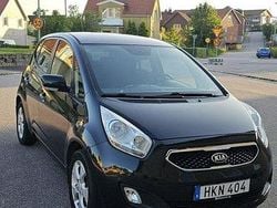 Svart Begagnad 2014 Kia Venga Halvkombi | 36 000 kr (Marknadspris)