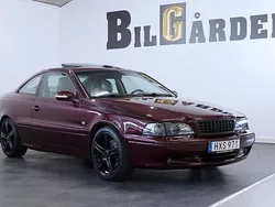 Mörkröd Begagnad 1998 Volvo C70 | 89 900 kr (Dyr)